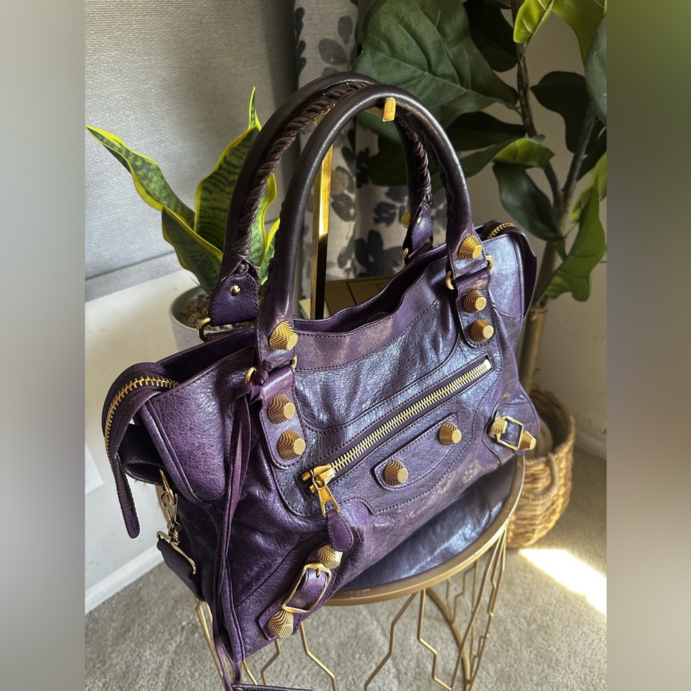 Balenciaga Lambskin The Giant Town Bag - Picture 6 of 11